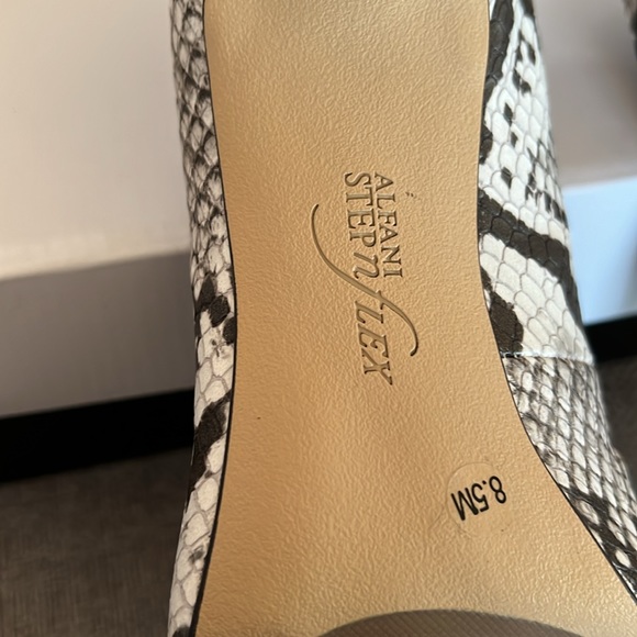 Alfani Snakeskin Heels - Never Worn - Picture 6 of 11